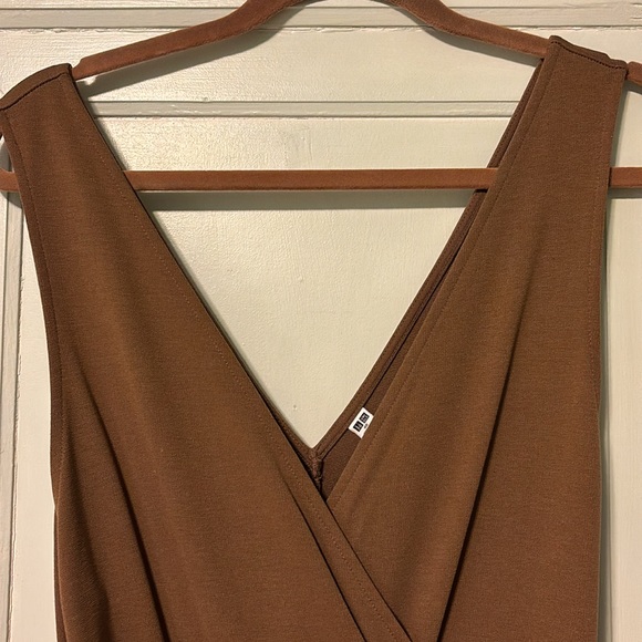 Uniqlo brown romper - Picture 3 of 4